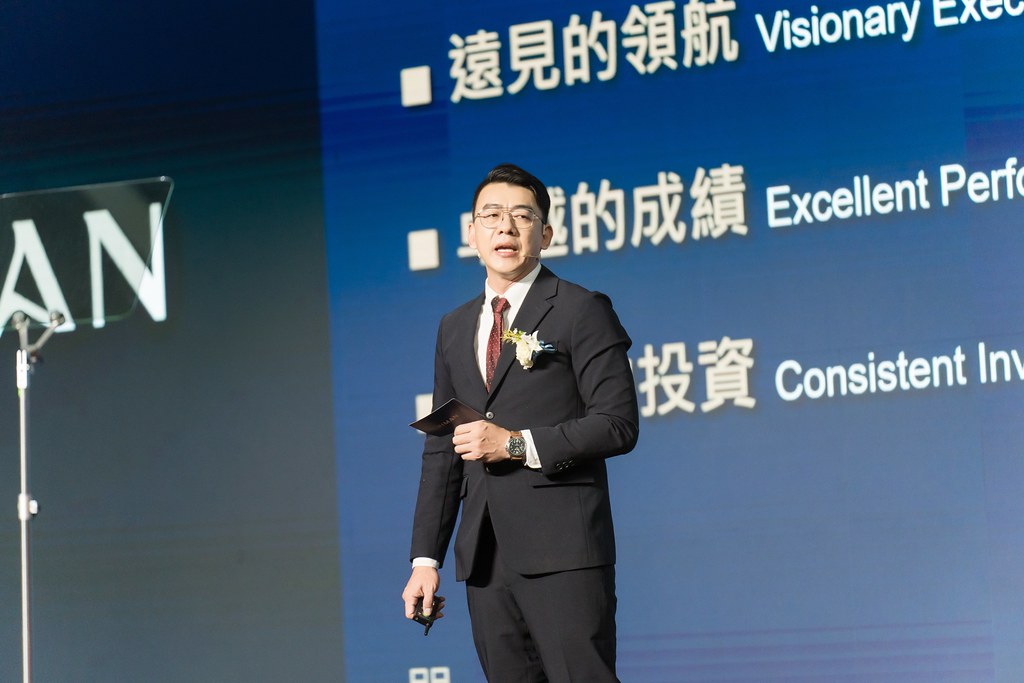 [活動攝影]閃耀2024力曼光典-最專業的團隊完成每場完美活動攝影，拍的不只好更要快! #尾牙攝影