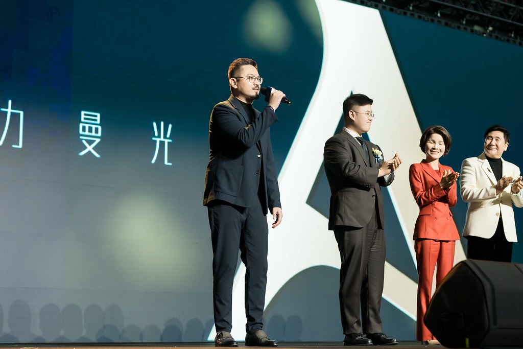 [活動攝影]閃耀2024力曼光典-最專業的團隊完成每場完美活動攝影，拍的不只好更要快! #即拍即印