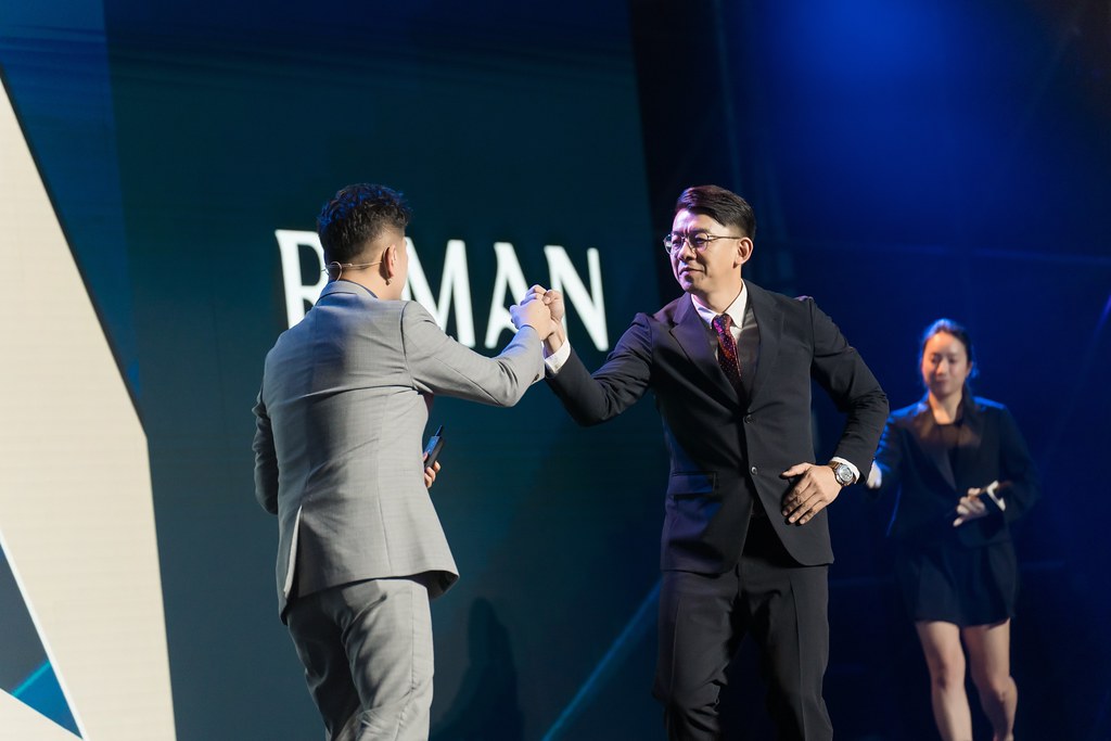 [活動攝影]閃耀2024力曼光典-最專業的團隊完成每場完美活動攝影，拍的不只好更要快! #活動拍攝