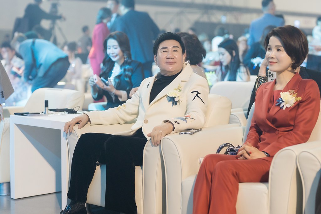 [活動攝影]閃耀2024力曼光典-最專業的團隊完成每場完美活動攝影，拍的不只好更要快! #尾牙攝影