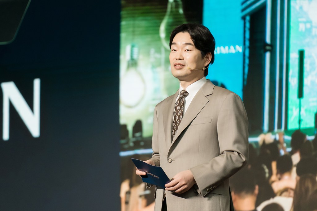 [活動攝影]閃耀2024力曼光典-最專業的團隊完成每場完美活動攝影，拍的不只好更要快! #即拍即印