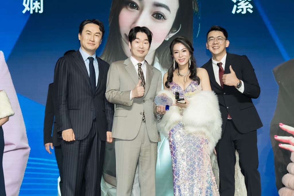 [活動攝影]閃耀2024力曼光典-最專業的團隊完成每場完美活動攝影，拍的不只好更要快! #雲端攝影