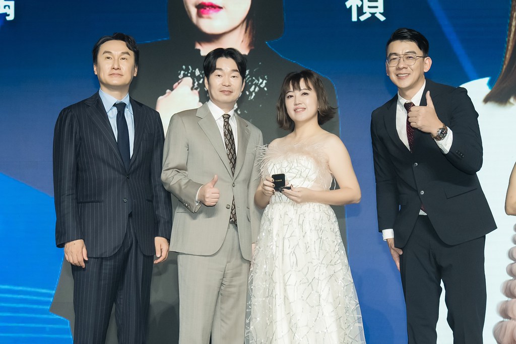 [活動攝影]閃耀2024力曼光典-最專業的團隊完成每場完美活動攝影，拍的不只好更要快! #即拍即印