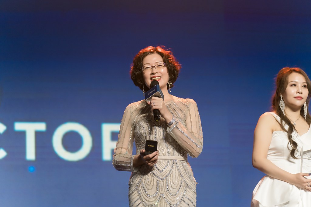 [活動攝影]閃耀2024力曼光典-最專業的團隊完成每場完美活動攝影，拍的不只好更要快! #尾牙攝影