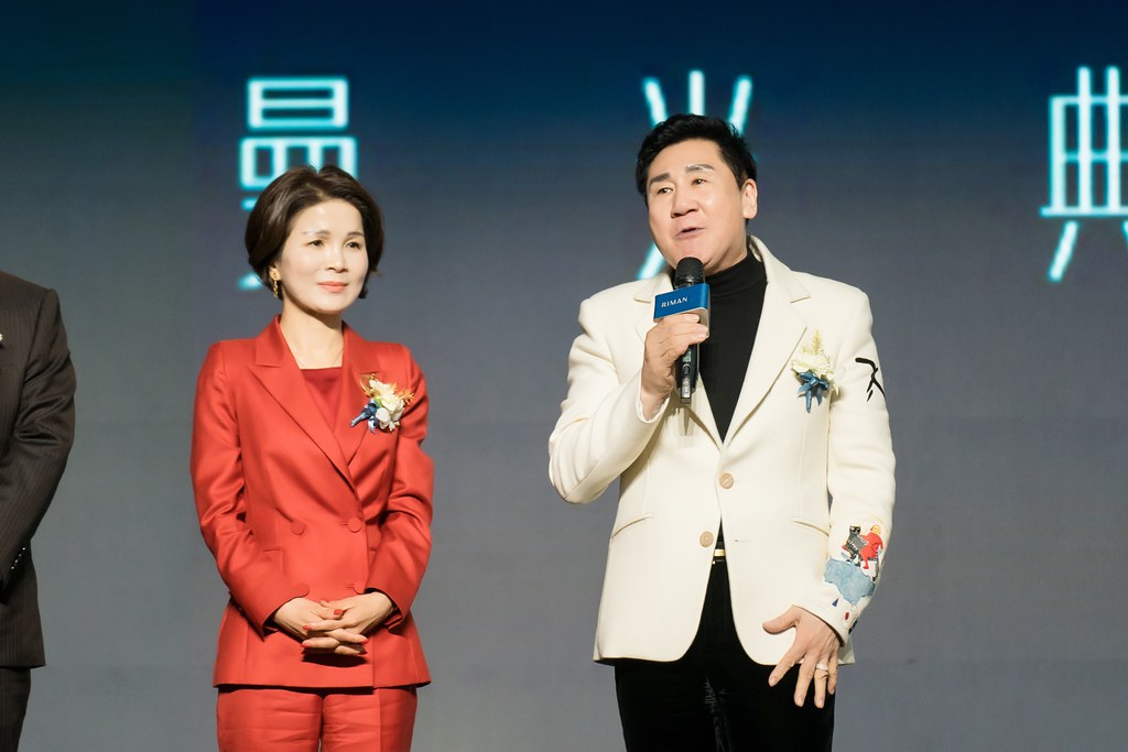 [活動攝影]閃耀2024力曼光典-最專業的團隊完成每場完美活動攝影，拍的不只好更要快! #尾牙攝影