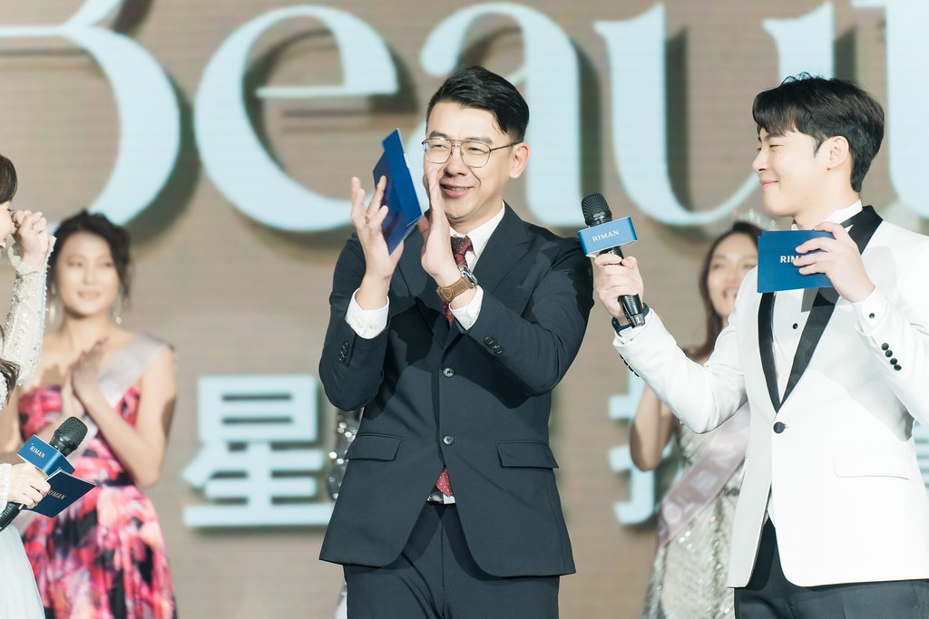 [活動攝影]閃耀2024力曼光典-最專業的團隊完成每場完美活動攝影，拍的不只好更要快! #即拍即印