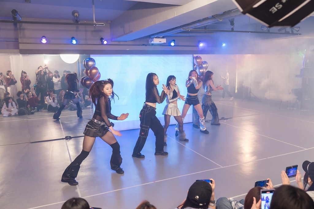 [活動攝影]FIRST PLACE Random Dance-最專業的團隊完成每場完美活動攝影，拍的不只好更要快! #尾牙攝影