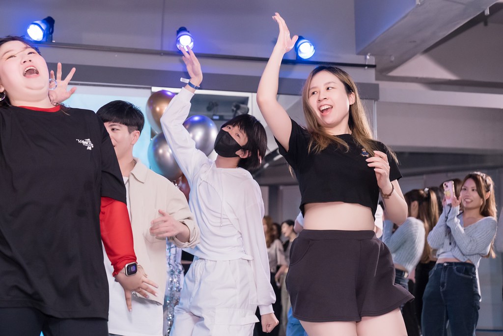 [活動攝影]FIRST PLACE Random Dance-最專業的團隊完成每場完美活動攝影，拍的不只好更要快! #尾牙攝影