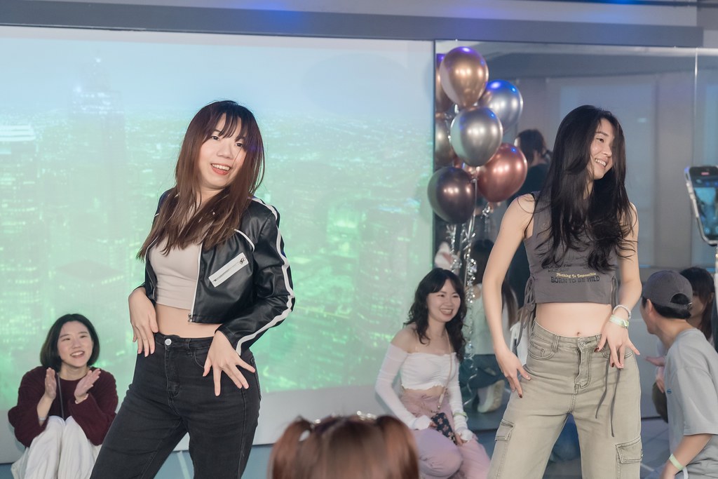 [活動攝影]FIRST PLACE Random Dance-最專業的團隊完成每場完美活動攝影，拍的不只好更要快! #活動拍立得