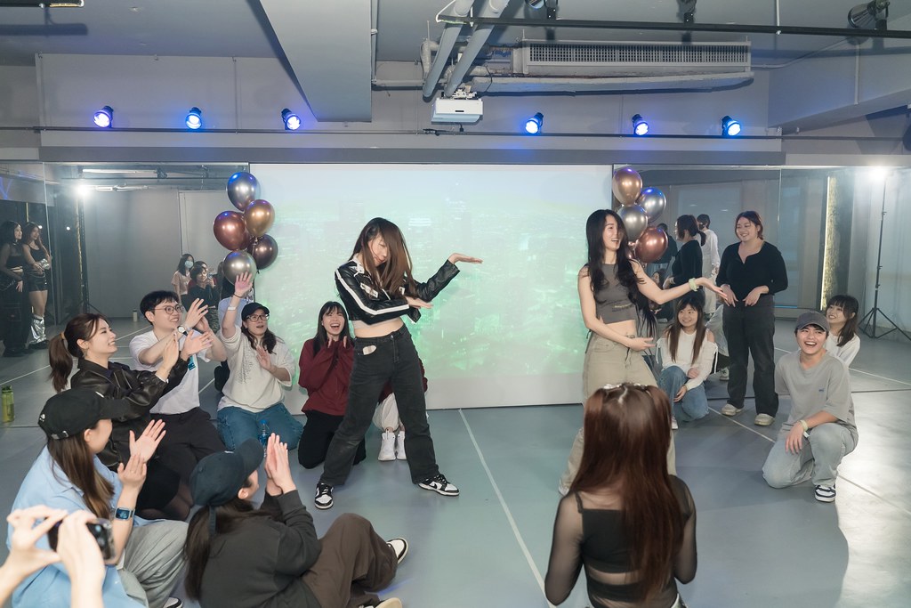 [活動攝影]FIRST PLACE Random Dance-最專業的團隊完成每場完美活動攝影，拍的不只好更要快! #即時攝影