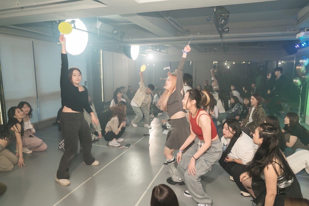 [活動攝影]FIRST PLACE Random Dance-最專業的團隊完成每場完美活動攝影，拍的不只好更要快! #即拍即印