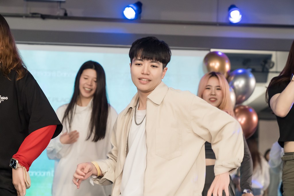 [活動攝影]FIRST PLACE Random Dance-最專業的團隊完成每場完美活動攝影，拍的不只好更要快! #即拍即印