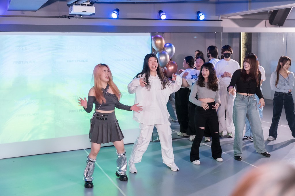 [活動攝影]FIRST PLACE Random Dance-最專業的團隊完成每場完美活動攝影，拍的不只好更要快! #尾牙攝影