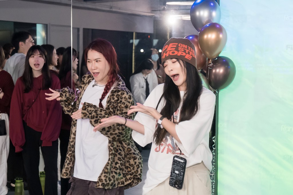 [活動攝影]FIRST PLACE Random Dance-最專業的團隊完成每場完美活動攝影，拍的不只好更要快! #即拍即印