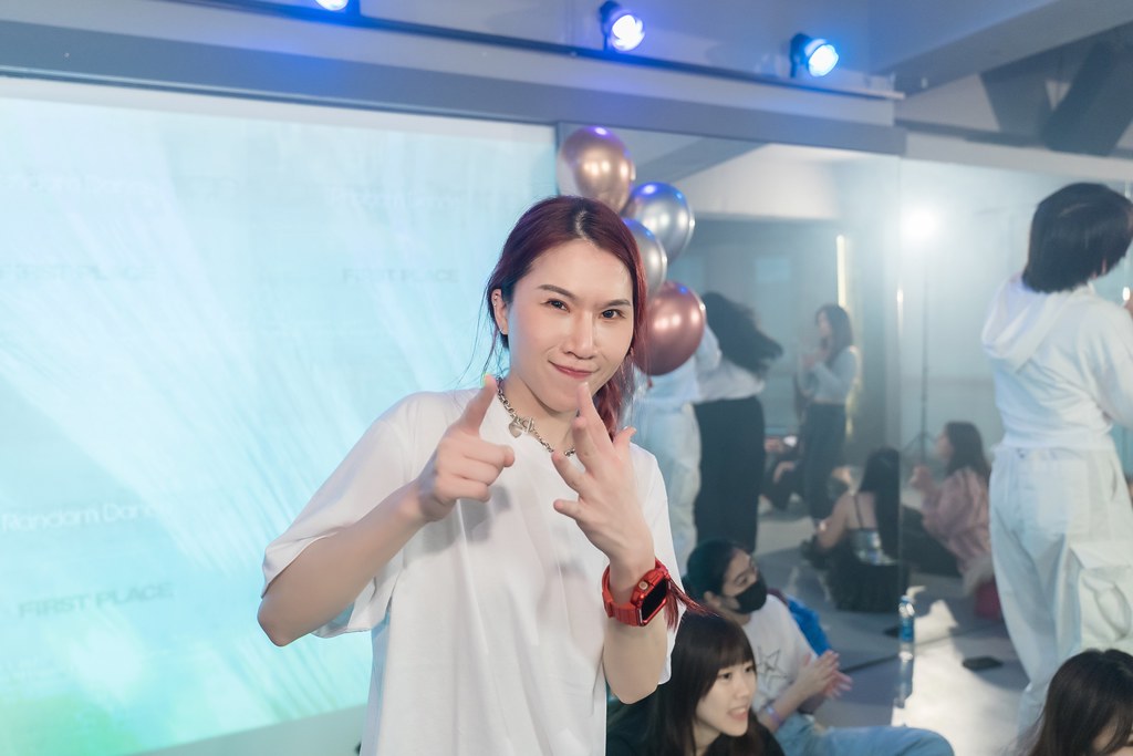 [活動攝影]FIRST PLACE Random Dance-最專業的團隊完成每場完美活動攝影，拍的不只好更要快! #尾牙攝影