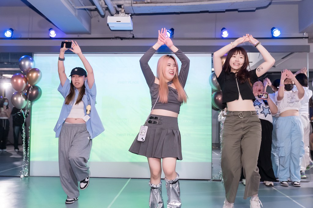 [活動攝影]FIRST PLACE Random Dance-最專業的團隊完成每場完美活動攝影，拍的不只好更要快! #尾牙攝影