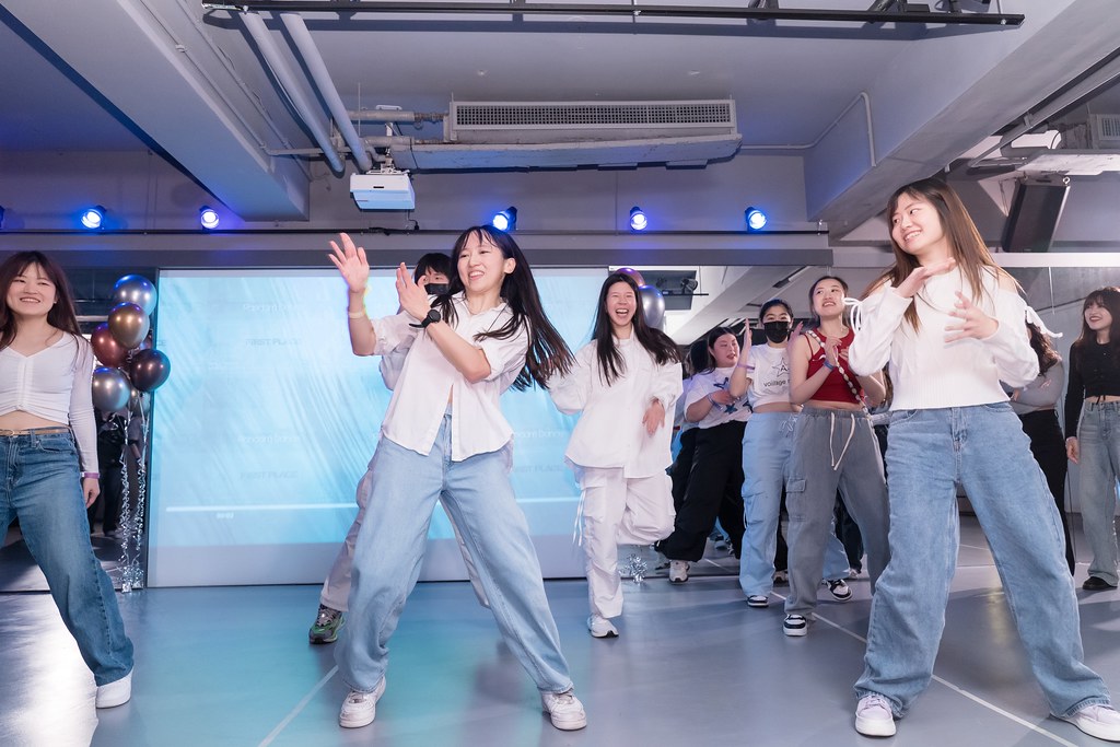 [活動攝影]FIRST PLACE Random Dance-最專業的團隊完成每場完美活動攝影，拍的不只好更要快! #尾牙攝影