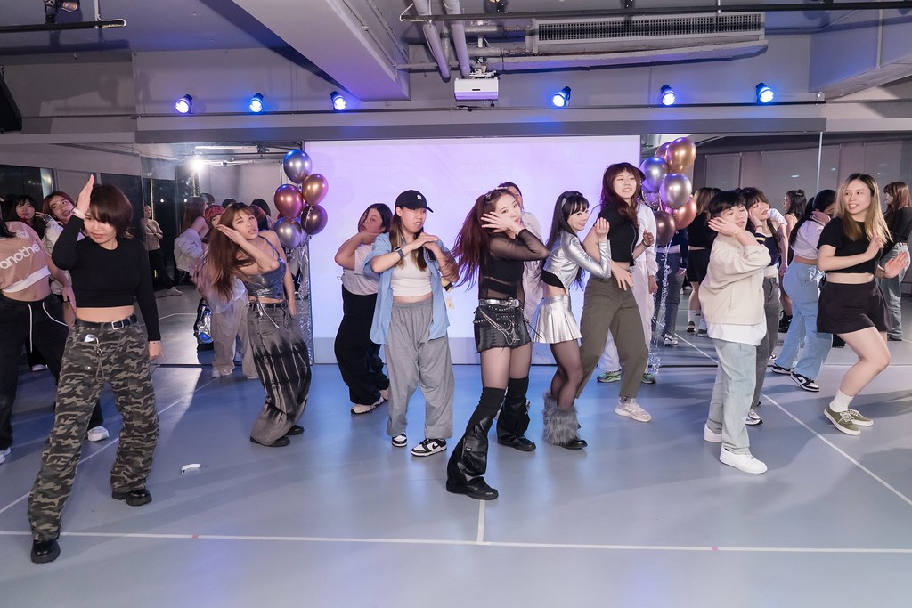 [活動攝影]FIRST PLACE Random Dance-最專業的團隊完成每場完美活動攝影，拍的不只好更要快! #即拍即印