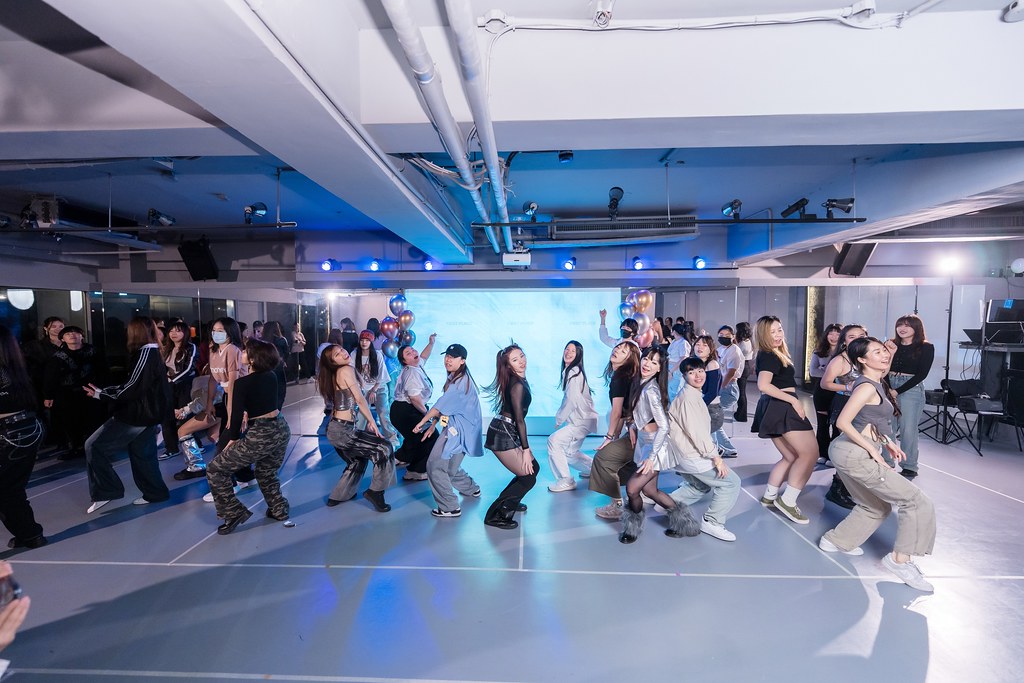 [活動攝影]FIRST PLACE Random Dance-最專業的團隊完成每場完美活動攝影，拍的不只好更要快! #尾牙攝影