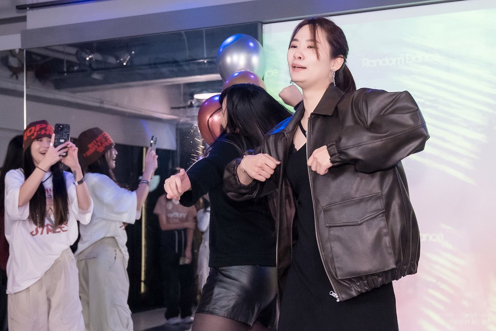 [活動攝影]FIRST PLACE Random Dance-最專業的團隊完成每場完美活動攝影，拍的不只好更要快! #即時攝影