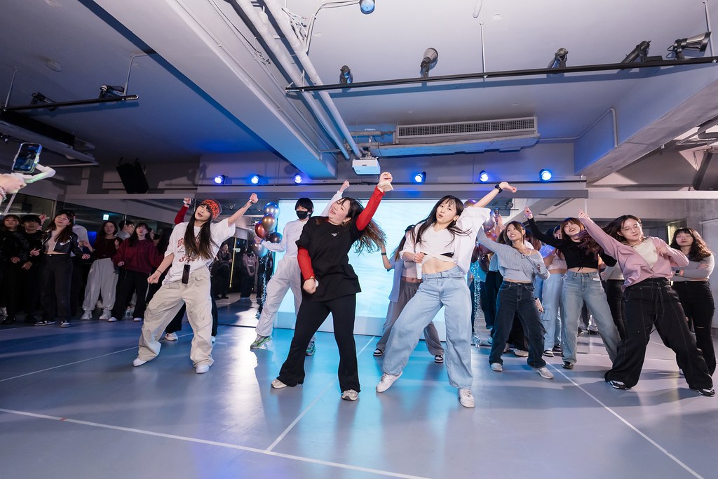 [活動攝影]FIRST PLACE Random Dance-最專業的團隊完成每場完美活動攝影，拍的不只好更要快! #尾牙攝影