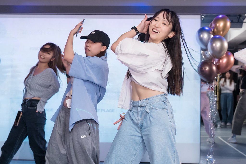 [活動攝影]FIRST PLACE Random Dance-最專業的團隊完成每場完美活動攝影，拍的不只好更要快! #即拍即印