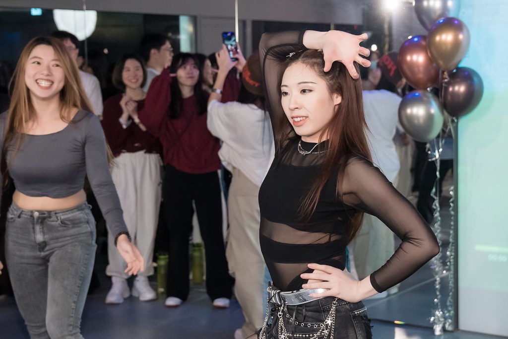 [活動攝影]FIRST PLACE Random Dance-最專業的團隊完成每場完美活動攝影，拍的不只好更要快! #尾牙攝影