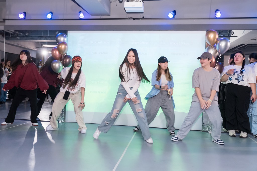 [活動攝影]FIRST PLACE Random Dance-最專業的團隊完成每場完美活動攝影，拍的不只好更要快! #即拍即印