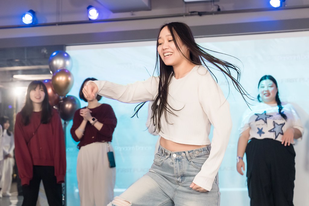 [活動攝影]FIRST PLACE Random Dance-最專業的團隊完成每場完美活動攝影，拍的不只好更要快! #尾牙攝影