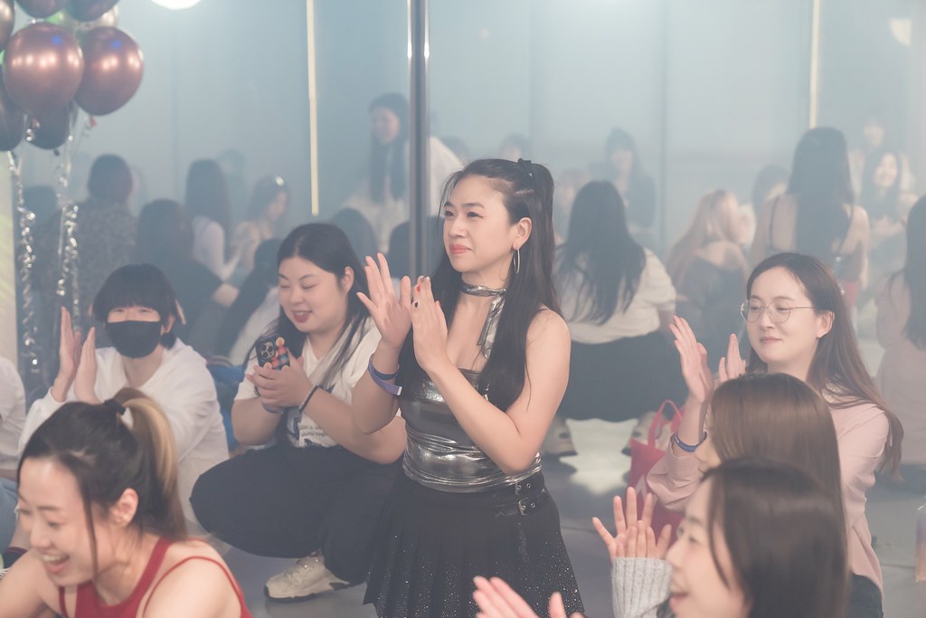 [活動攝影]FIRST PLACE Random Dance-最專業的團隊完成每場完美活動攝影，拍的不只好更要快! #尾牙攝影