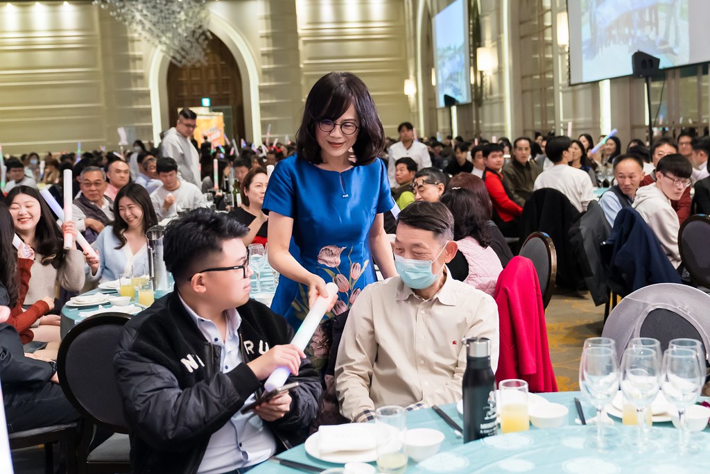 [活動攝影]上青集團113年度旺年會-最專業的團隊完成每場完美活動攝影，拍的不只好更要快! #即拍即印
