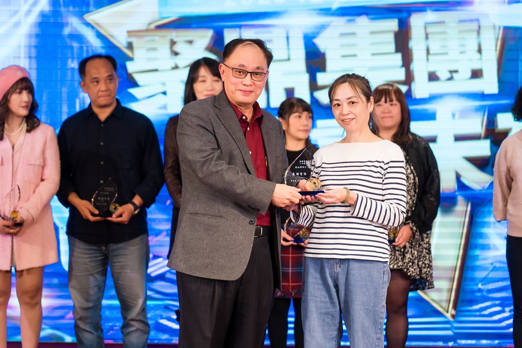 [活動攝影]聚鼎集團2025尾牙饗宴-最專業的團隊完成每場完美活動攝影，拍的不只好更要快! #活動拍立得