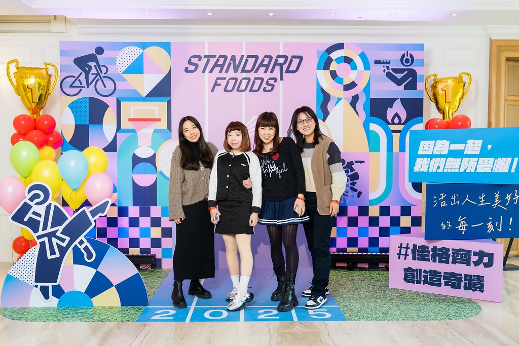 [即拍即印]2025佳格春酒-最專業的團隊完成每場完美活動攝影，拍的不只好更要快! #活動拍立得