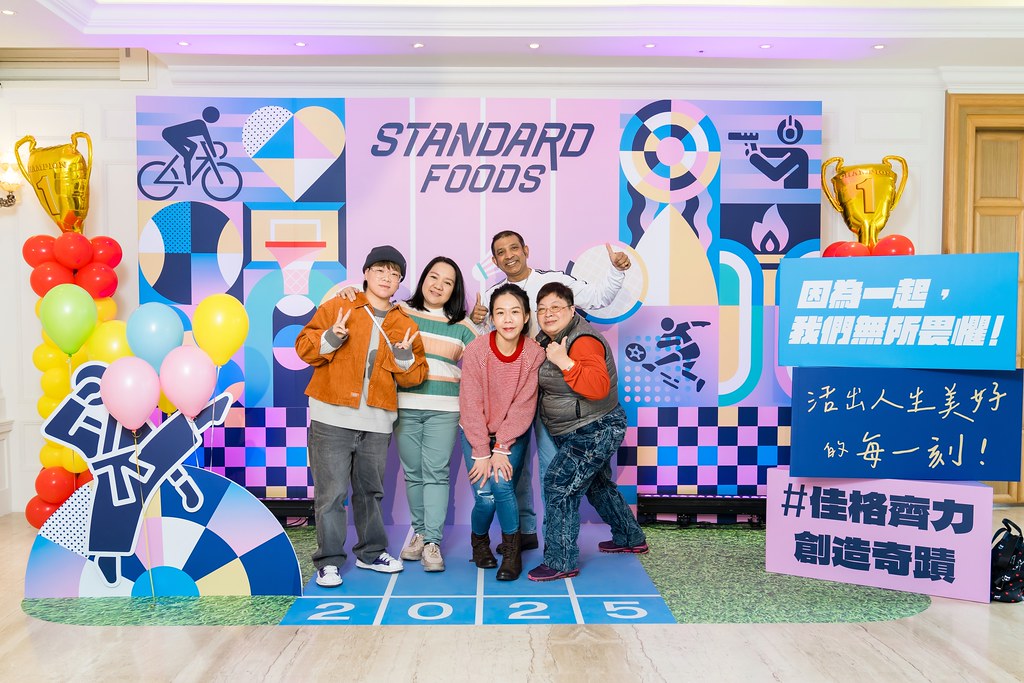 [即拍即印]2025佳格春酒-最專業的團隊完成每場完美活動攝影，拍的不只好更要快! #活動拍攝