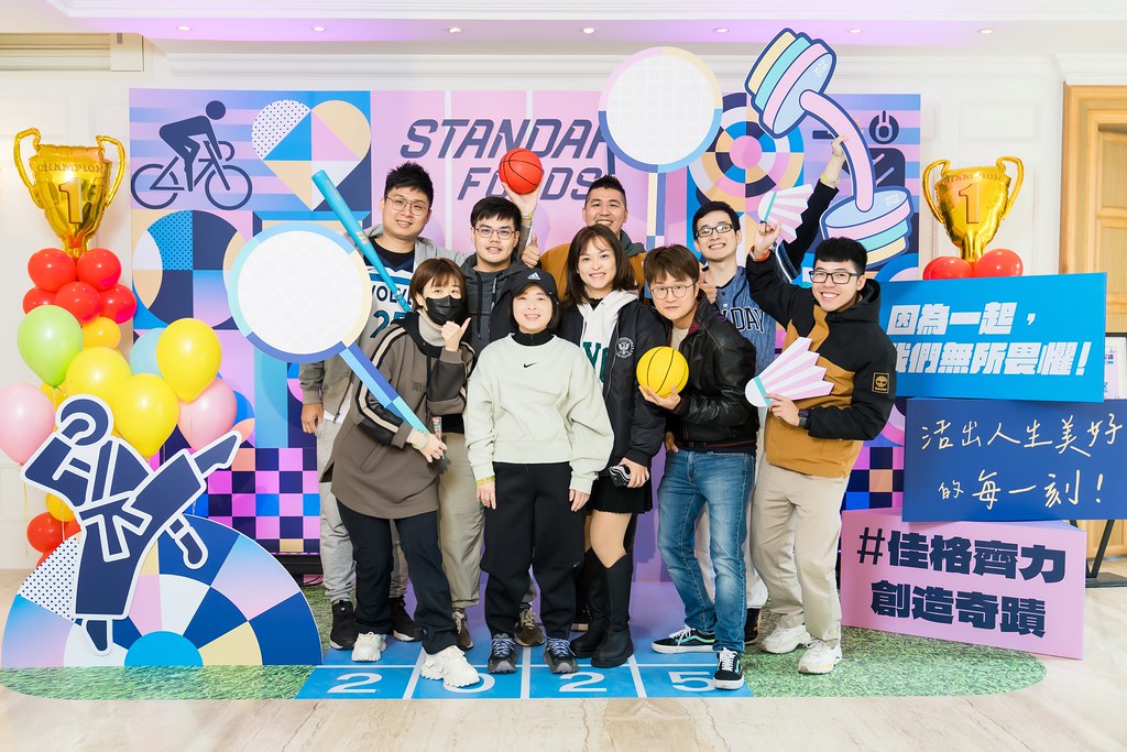 [即拍即印]2025佳格春酒-最專業的團隊完成每場完美活動攝影，拍的不只好更要快! #活動拍攝