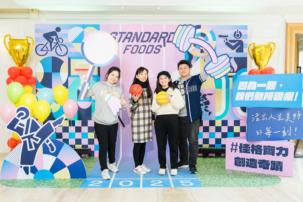 [即拍即印]2025佳格春酒-最專業的團隊完成每場完美活動攝影，拍的不只好更要快! #活動拍立得