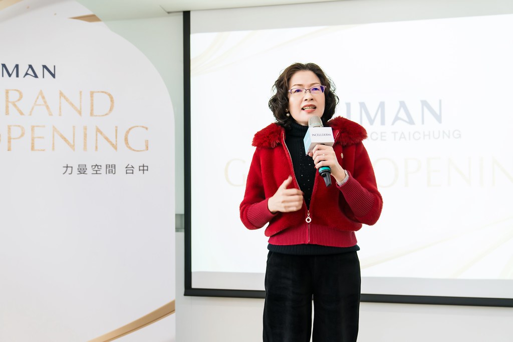 [活動攝影]台中力曼開幕儀式-最專業的團隊完成每場完美活動攝影，拍的不只好更要快! #活動拍立得