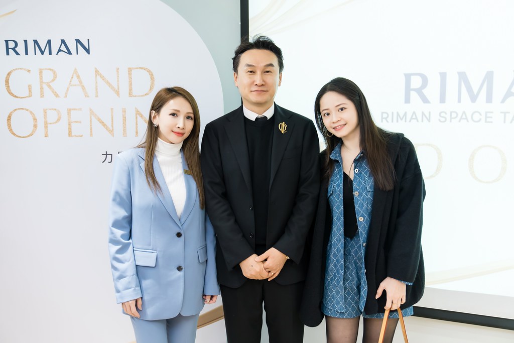 [活動攝影]台中力曼開幕儀式-最專業的團隊完成每場完美活動攝影，拍的不只好更要快! #活動拍立得