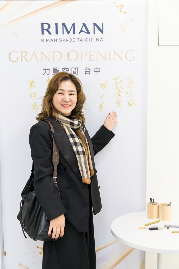 [活動攝影]台中力曼開幕儀式-最專業的團隊完成每場完美活動攝影，拍的不只好更要快! #尾牙攝影