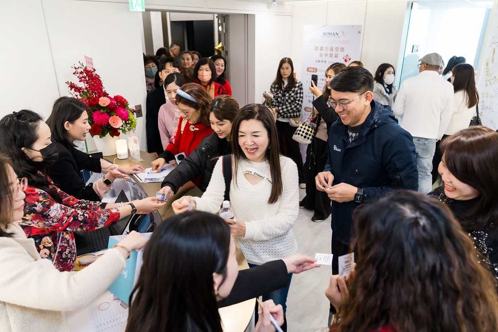 [活動攝影]台中力曼開幕儀式-最專業的團隊完成每場完美活動攝影，拍的不只好更要快! #雲端攝影