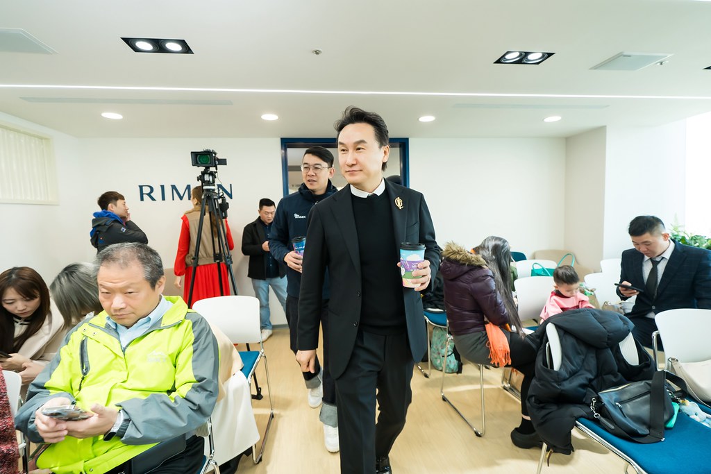 [活動攝影]台中力曼開幕儀式-最專業的團隊完成每場完美活動攝影，拍的不只好更要快! #活動拍立得