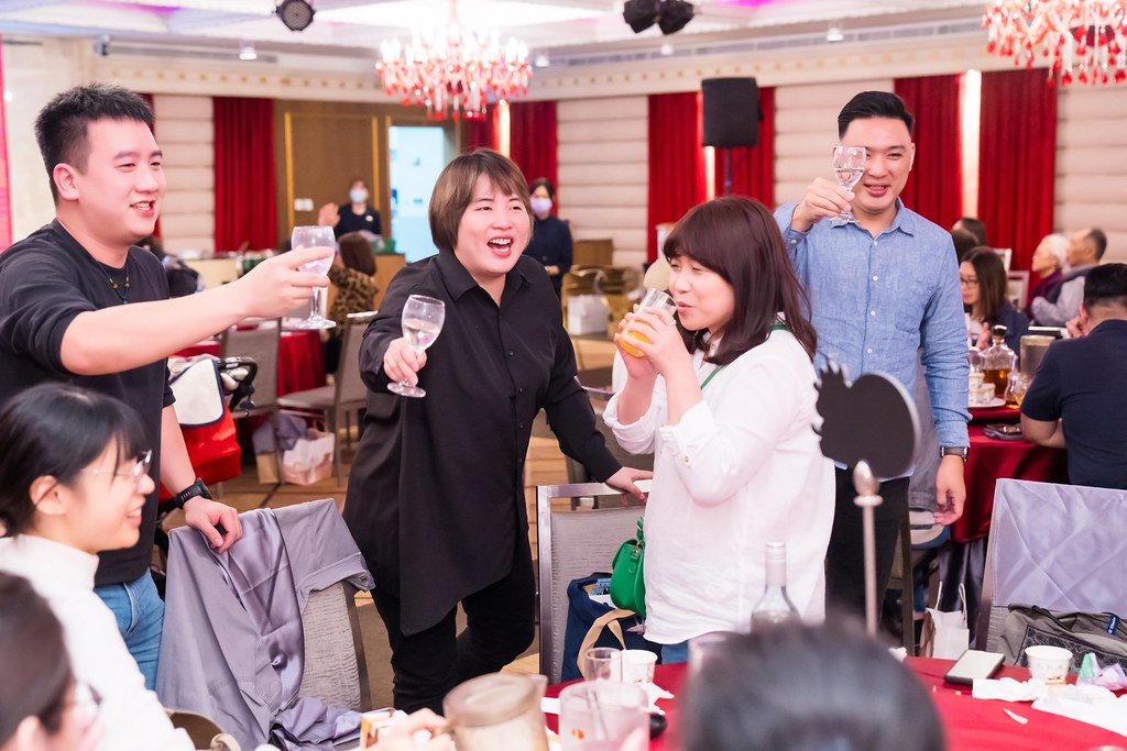 [活動攝影、即拍即印]吉逗貓 春酒感恩晚宴-最專業的團隊完成每場完美活動攝影，拍的不只好更要快! #活動攝影