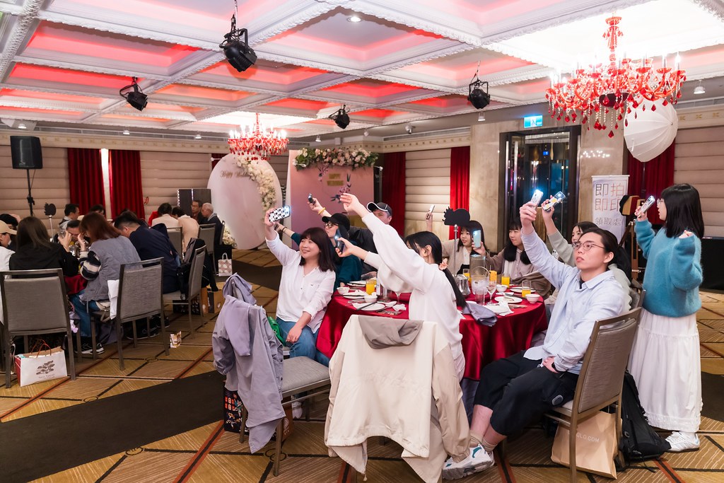 [活動攝影、即拍即印]吉逗貓 春酒感恩晚宴-最專業的團隊完成每場完美活動攝影，拍的不只好更要快! #活動拍立得