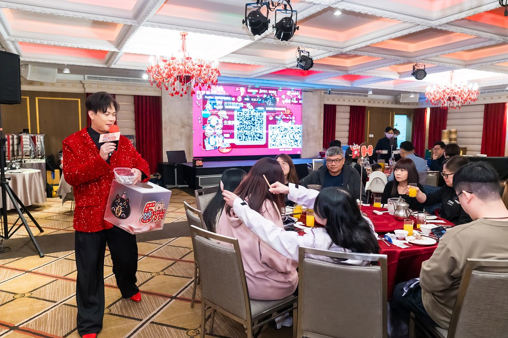 [活動攝影、即拍即印]吉逗貓 春酒感恩晚宴-最專業的團隊完成每場完美活動攝影，拍的不只好更要快! #活動拍立得