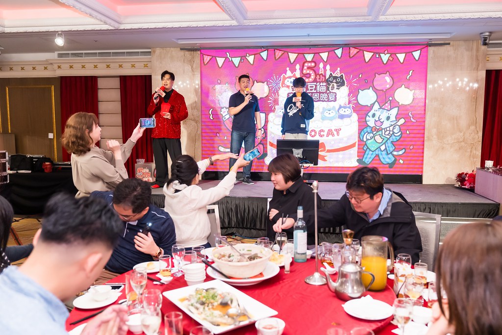 [活動攝影、即拍即印]吉逗貓 春酒感恩晚宴-最專業的團隊完成每場完美活動攝影，拍的不只好更要快! #活動攝影