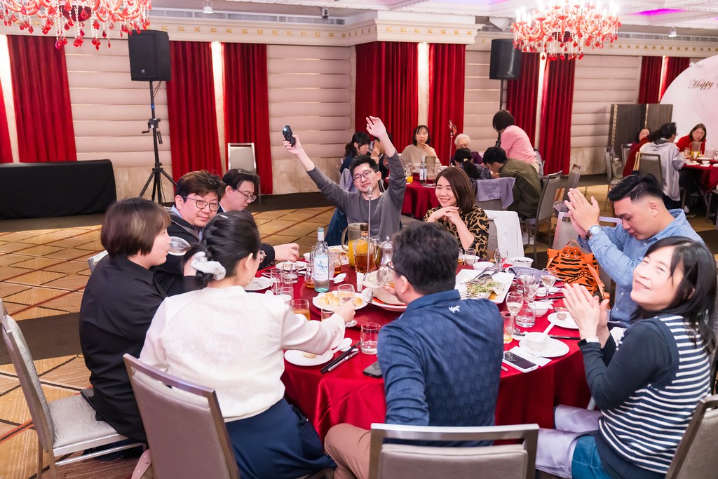 [活動攝影、即拍即印]吉逗貓 春酒感恩晚宴-最專業的團隊完成每場完美活動攝影，拍的不只好更要快! #即時攝影