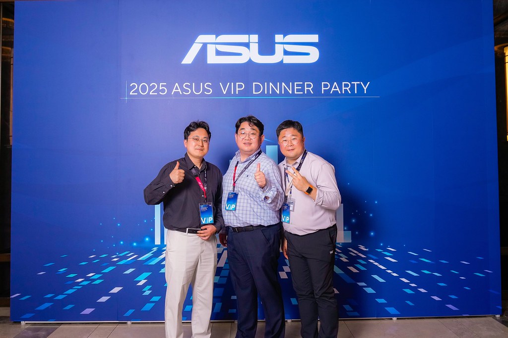 [即拍即印]2025 ASUS VIP DINNER PARTY-最專業的團隊完成每場完美活動攝影，拍的不只好更要快! #雲端攝影