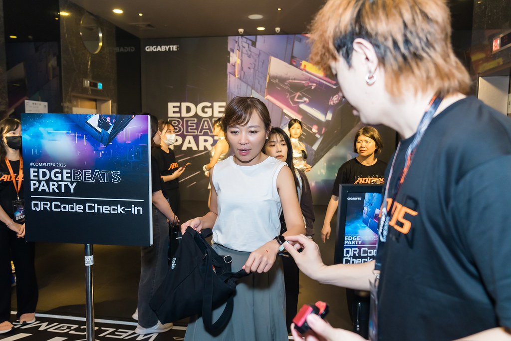 [活動攝影]2025 GIGABYTE EDGE BEATS PARTY-最專業的團隊完成每場完美活動攝影，拍的不只好更要快! #即拍即印