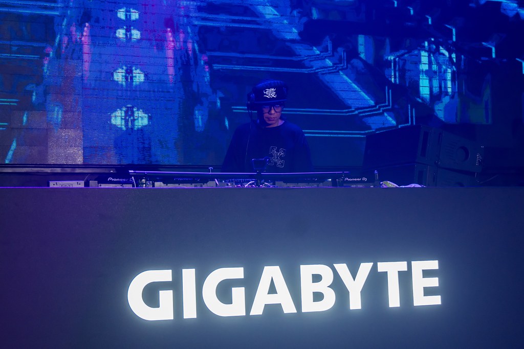 [活動攝影]2025 GIGABYTE EDGE BEATS PARTY-最專業的團隊完成每場完美活動攝影，拍的不只好更要快! #即拍即印