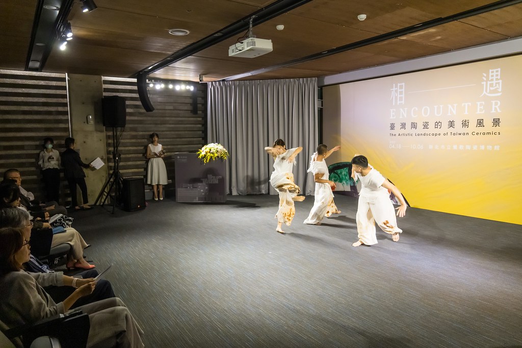 [活動攝影]台灣陶瓷的美術風景 開幕活動-最專業的團隊完成每場完美活動攝影，拍的不只好更要快! #尾牙攝影